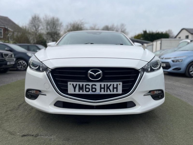MAZDA MAZDA3