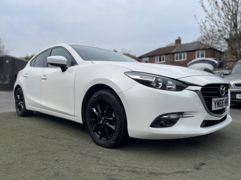 MAZDA MAZDA3