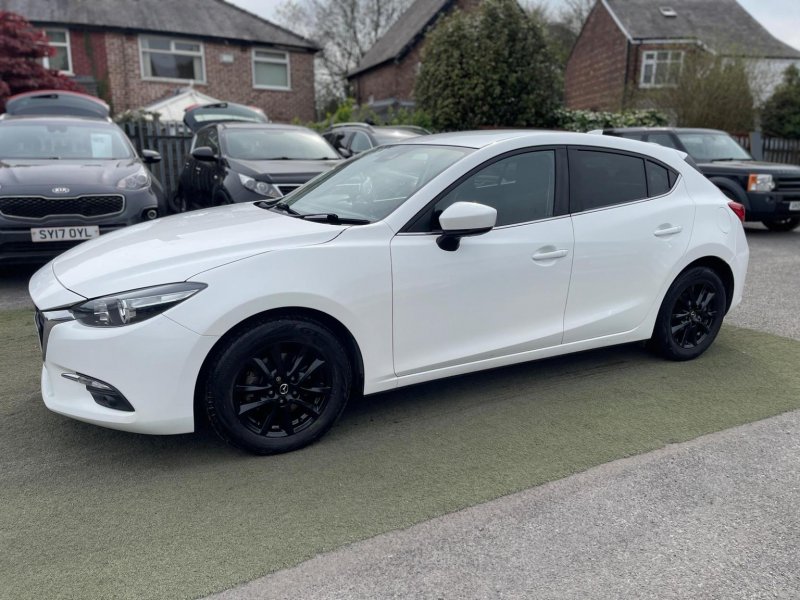 MAZDA MAZDA3