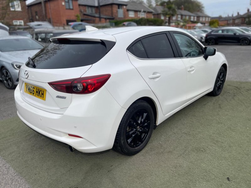 MAZDA MAZDA3