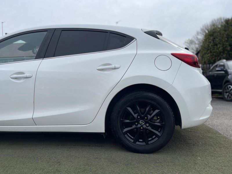 MAZDA MAZDA3