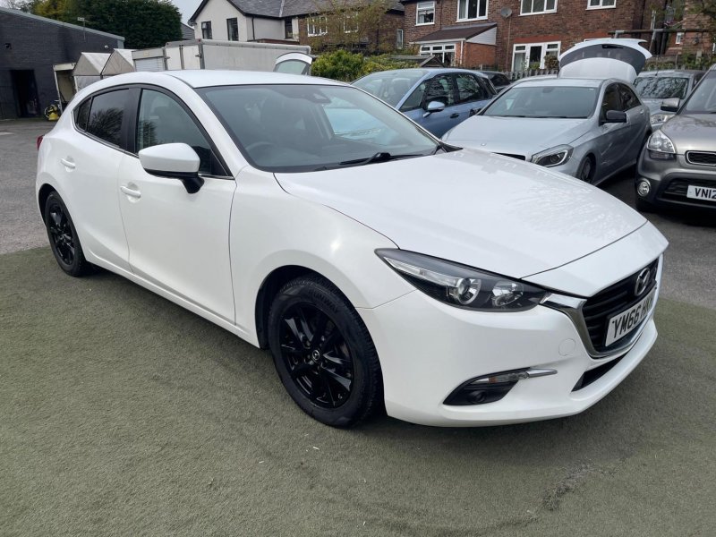 MAZDA MAZDA3