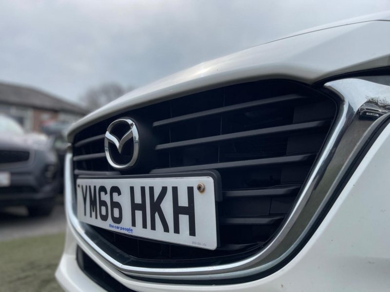 MAZDA MAZDA3