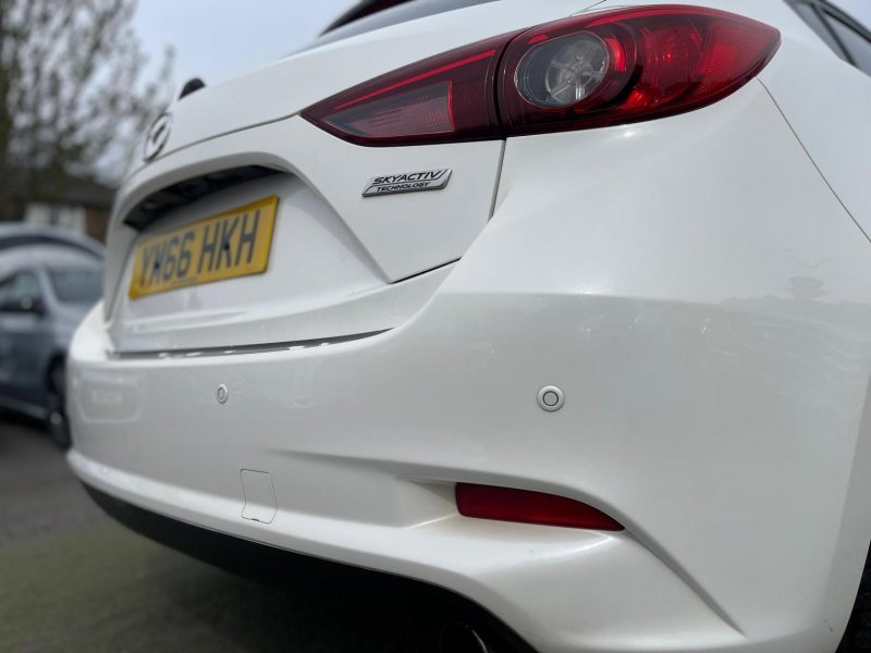 MAZDA MAZDA3