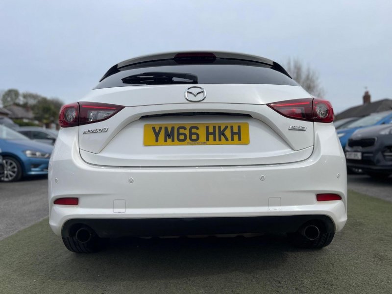 MAZDA MAZDA3
