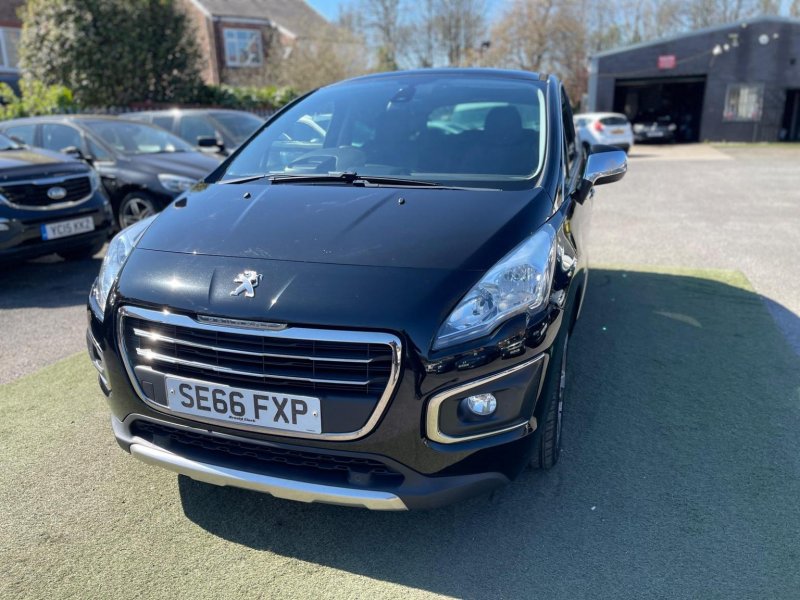 PEUGEOT 3008