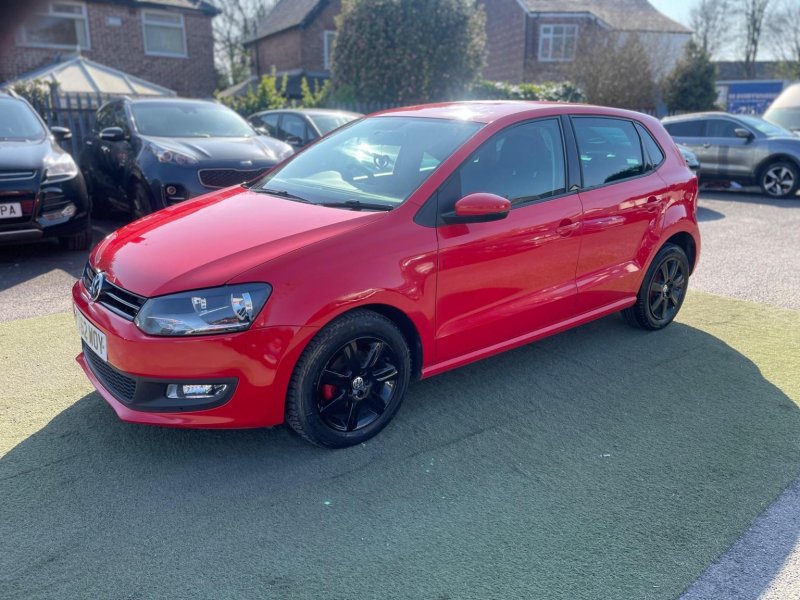 VOLKSWAGEN POLO