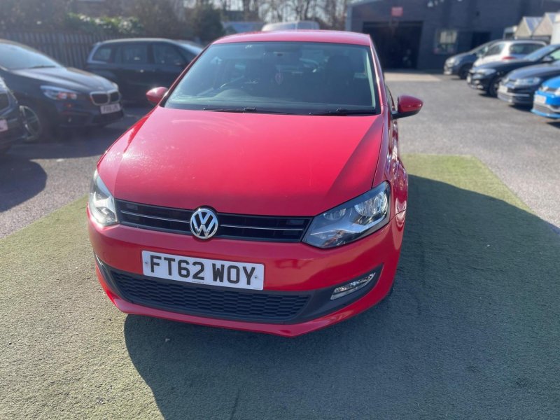 VOLKSWAGEN POLO