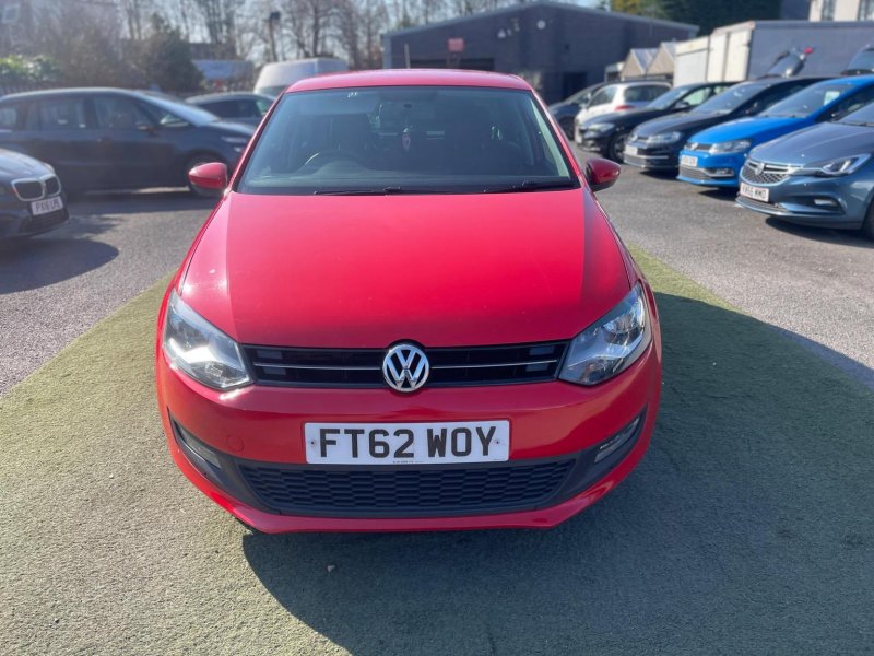 VOLKSWAGEN POLO