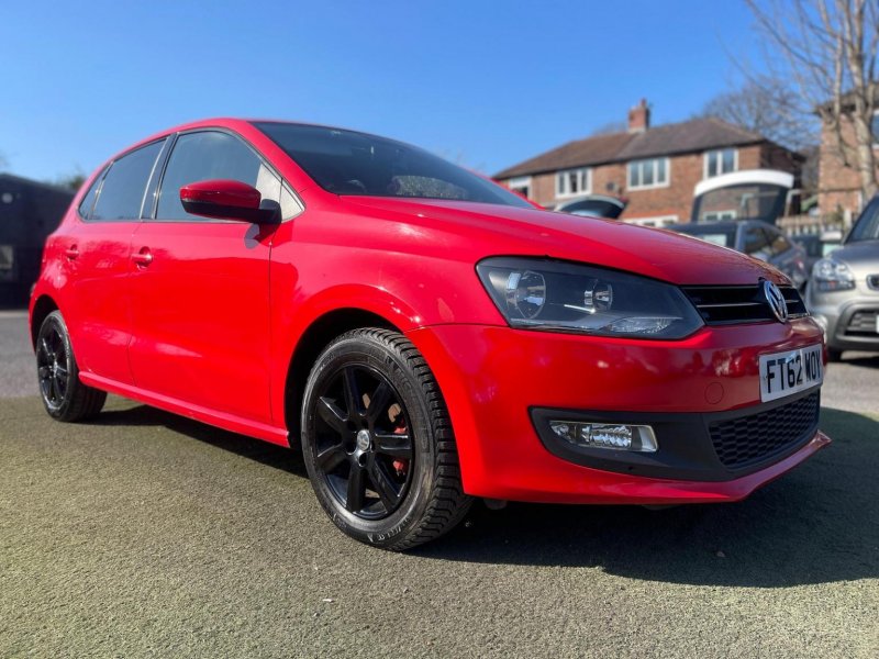 VOLKSWAGEN POLO