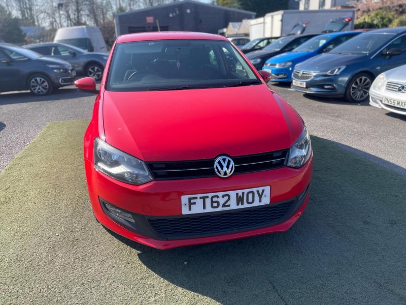 VOLKSWAGEN POLO