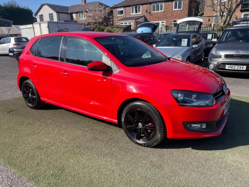 VOLKSWAGEN POLO