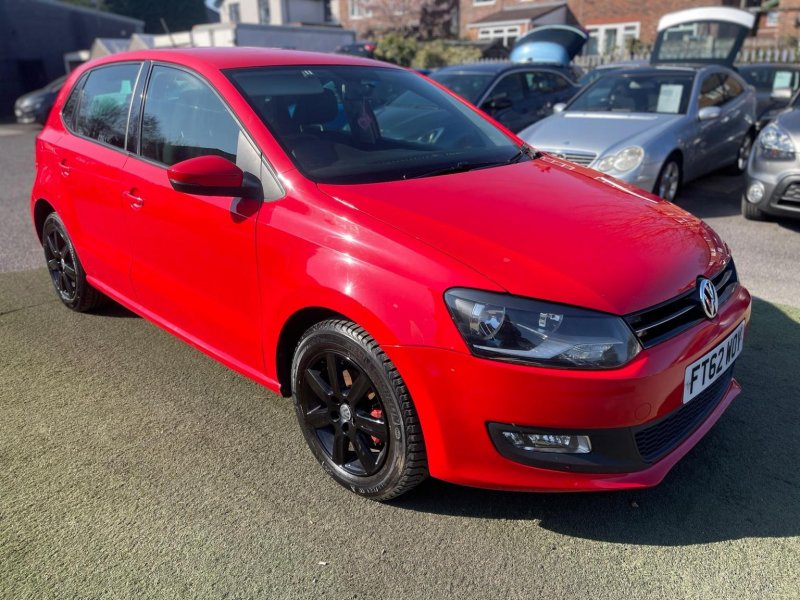VOLKSWAGEN POLO