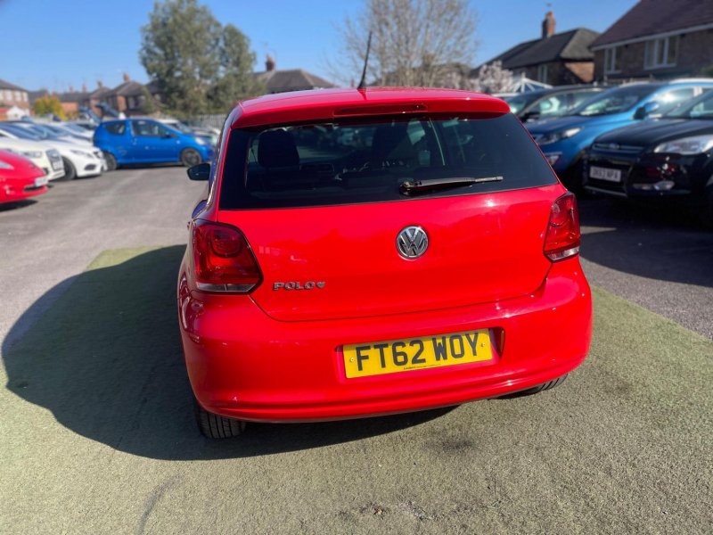 VOLKSWAGEN POLO