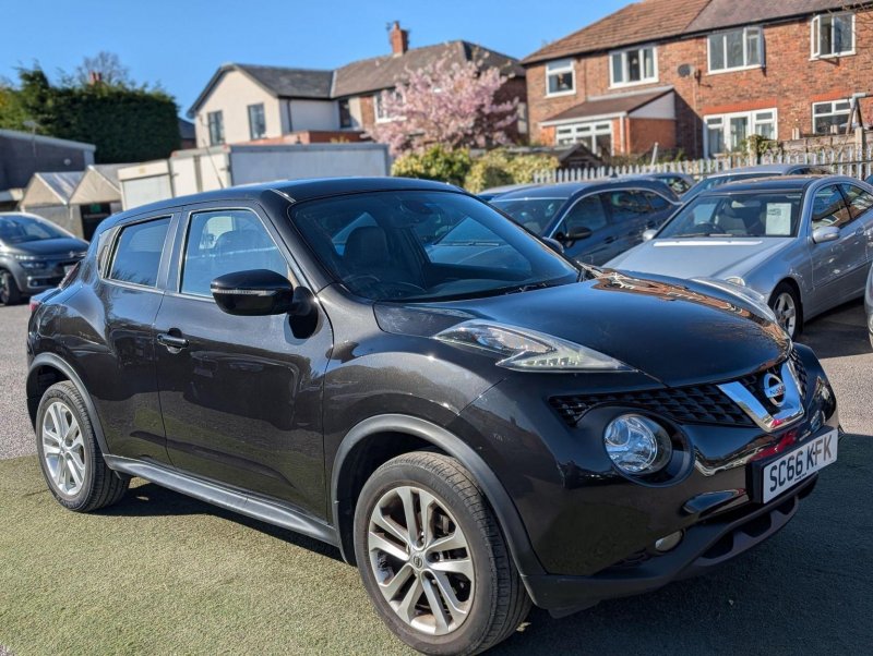 NISSAN JUKE