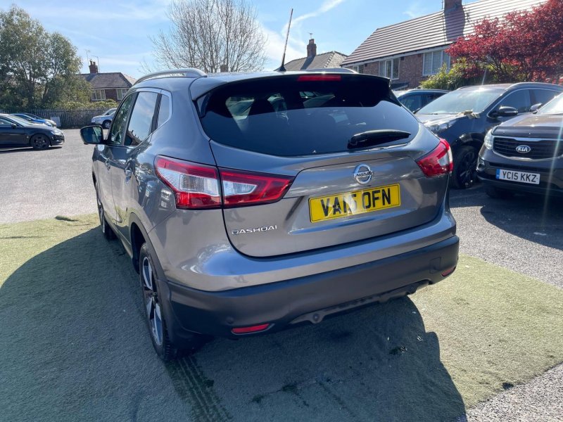 NISSAN QASHQAI
