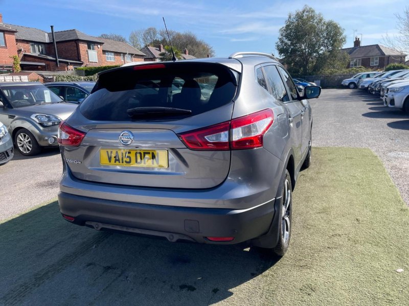 NISSAN QASHQAI