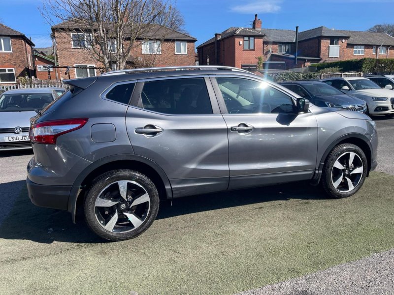 NISSAN QASHQAI