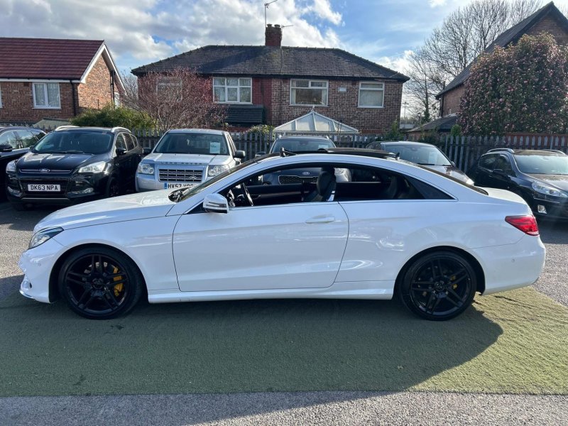 MERCEDES-BENZ E CLASS