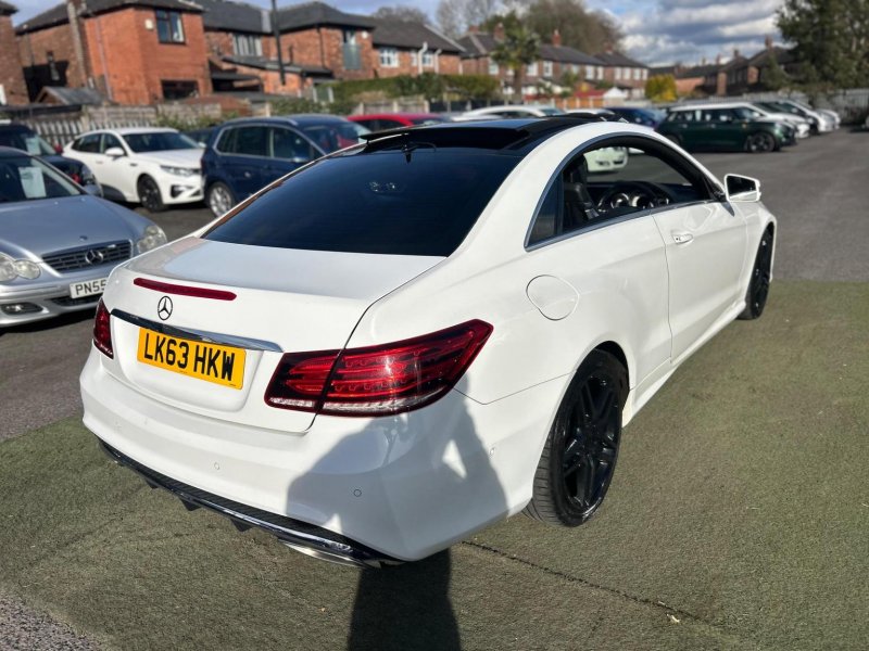 MERCEDES-BENZ E CLASS
