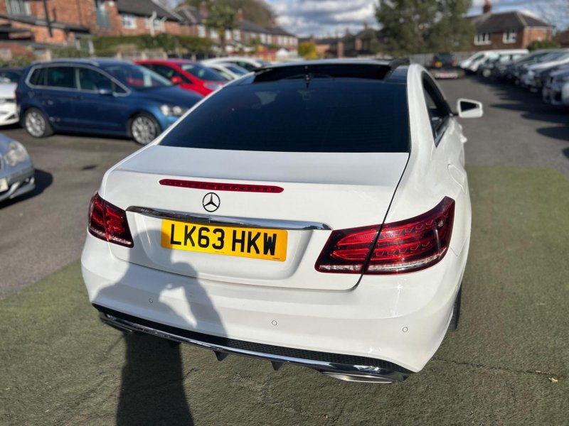 MERCEDES-BENZ E CLASS