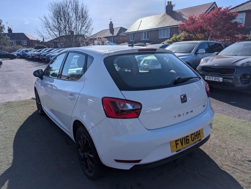 SEAT IBIZA