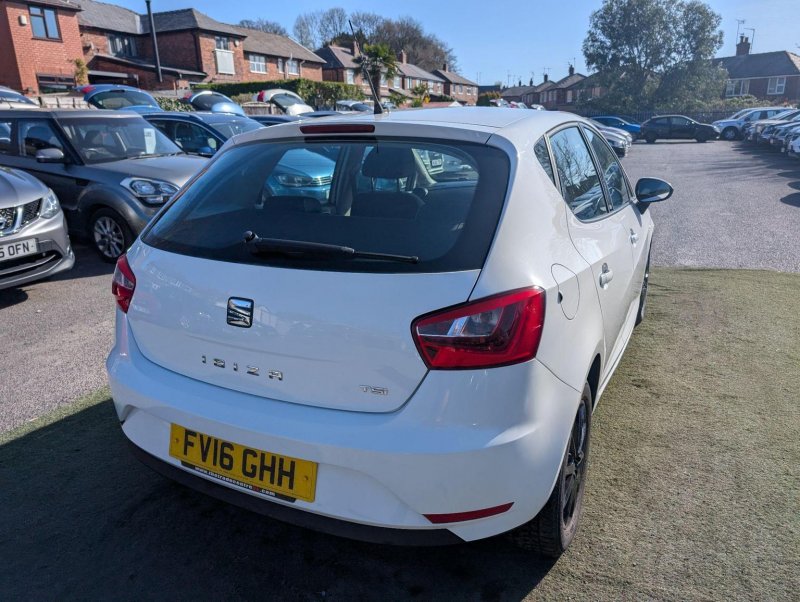SEAT IBIZA