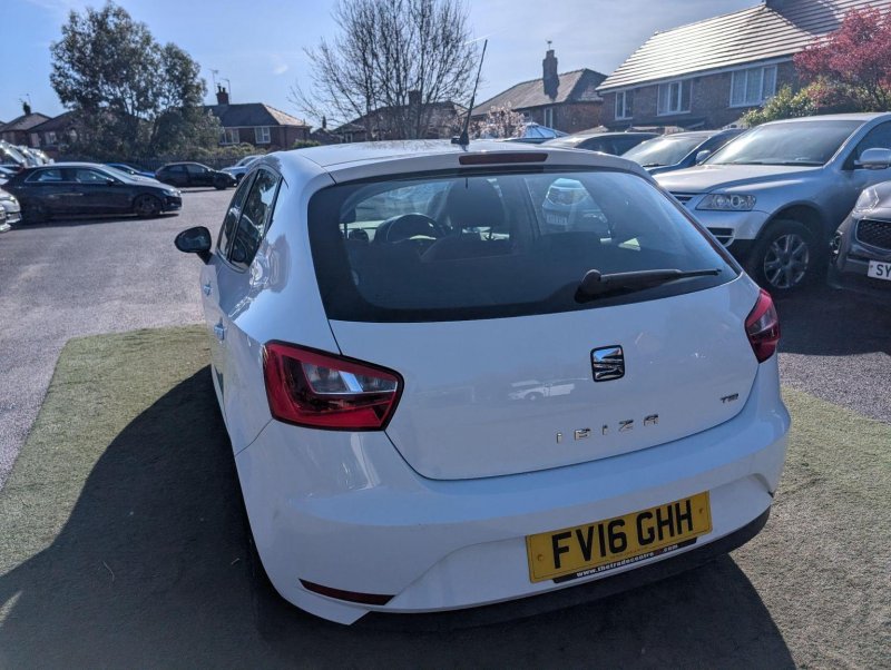 SEAT IBIZA