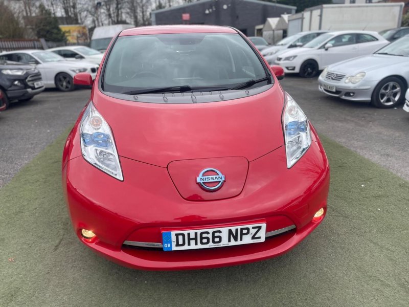 NISSAN LEAF