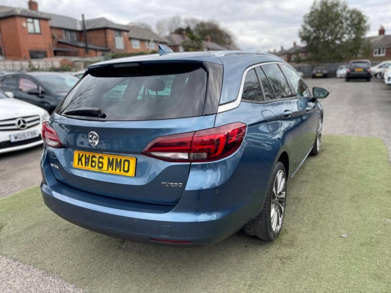 VAUXHALL ASTRA