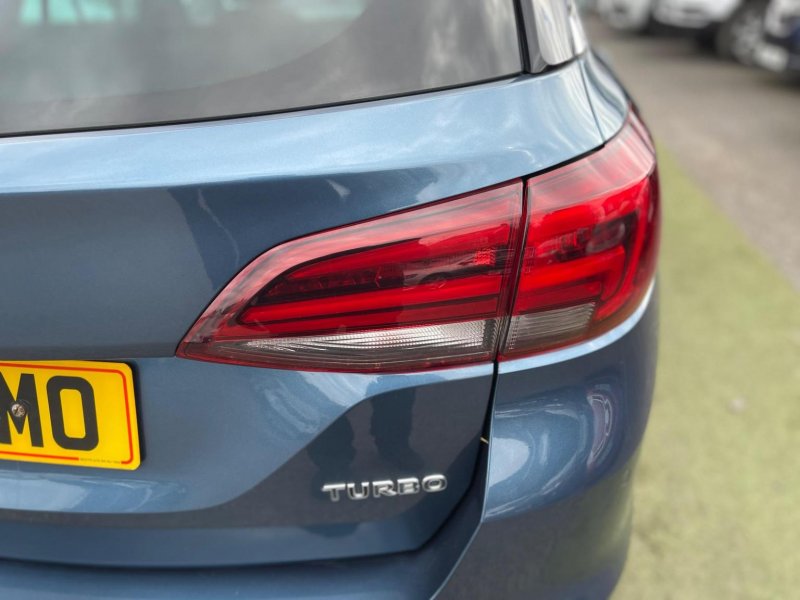 VAUXHALL ASTRA