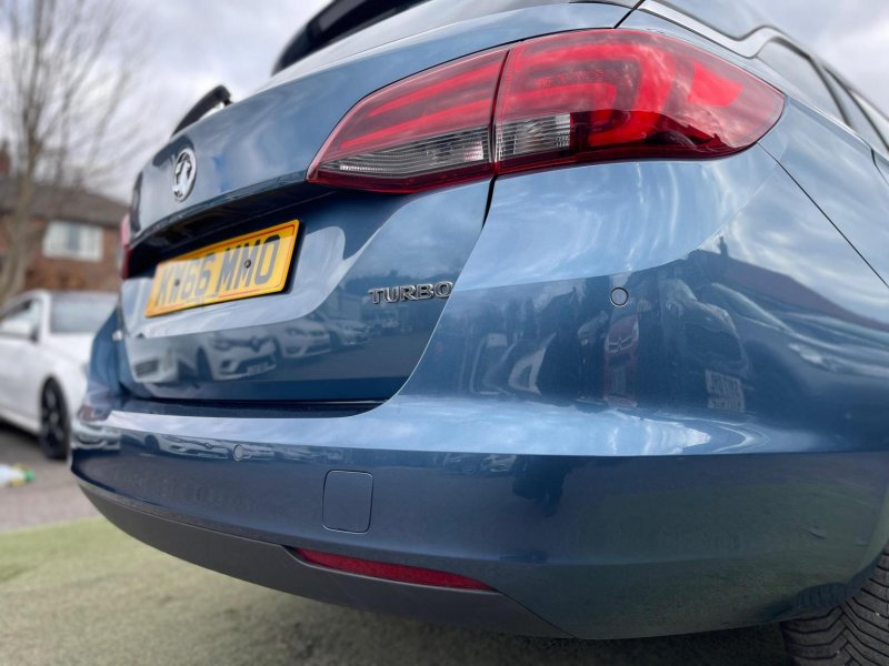VAUXHALL ASTRA