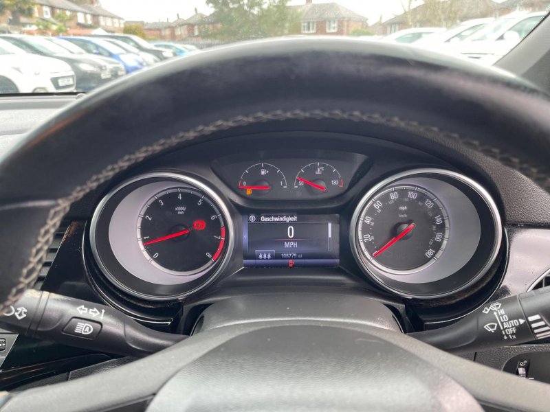 VAUXHALL ASTRA