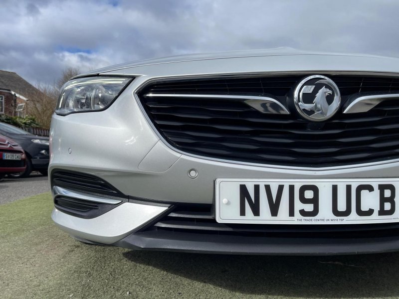 VAUXHALL INSIGNIA