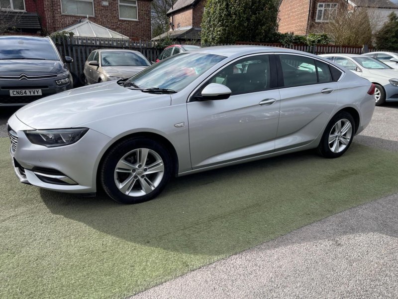VAUXHALL INSIGNIA