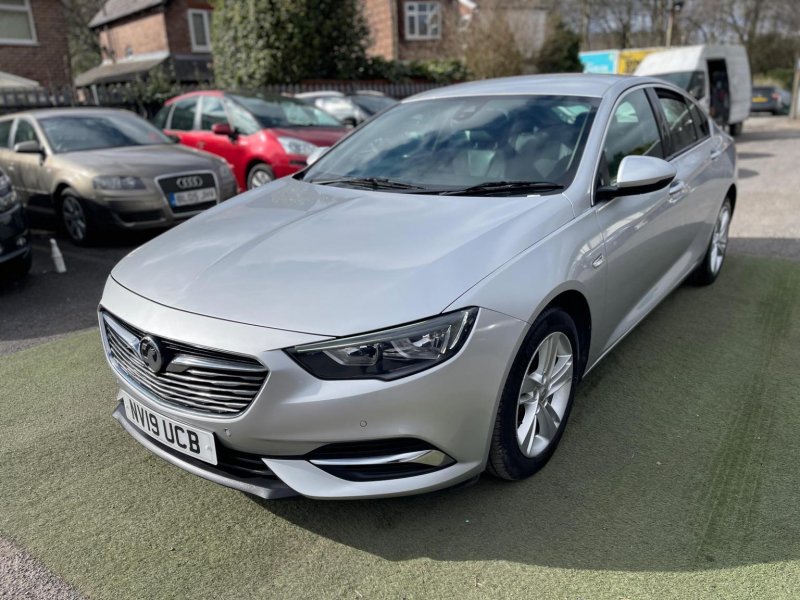 VAUXHALL INSIGNIA
