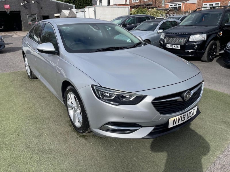 VAUXHALL INSIGNIA