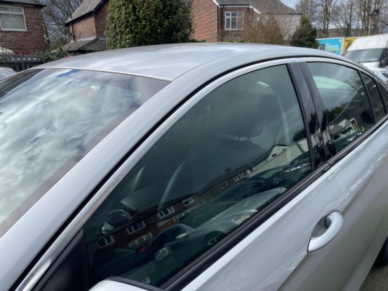 VAUXHALL INSIGNIA
