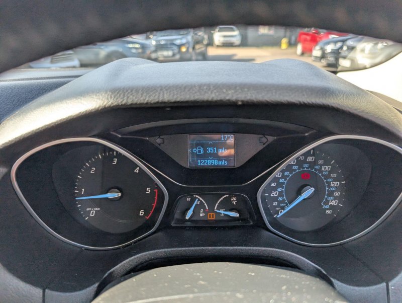 FORD FOCUS