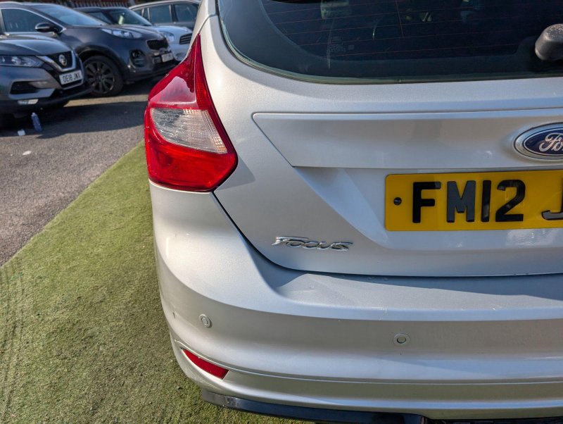 FORD FOCUS