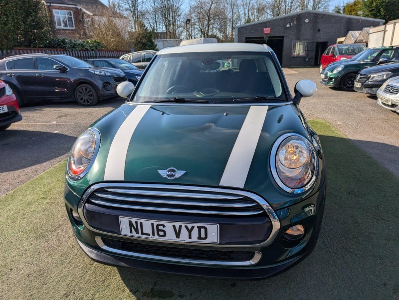 MINI HATCH