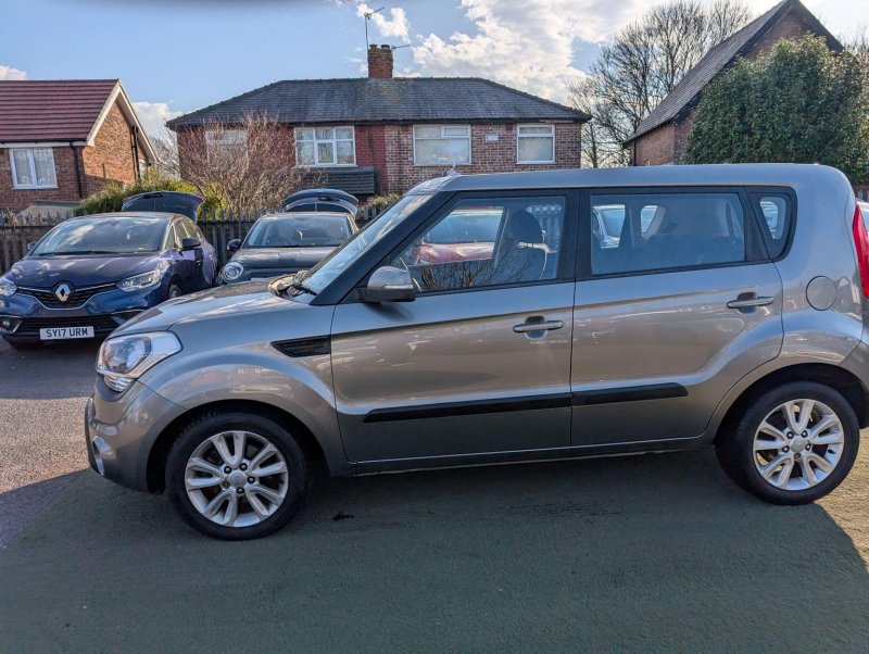 KIA SOUL