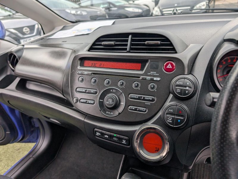 HONDA JAZZ
