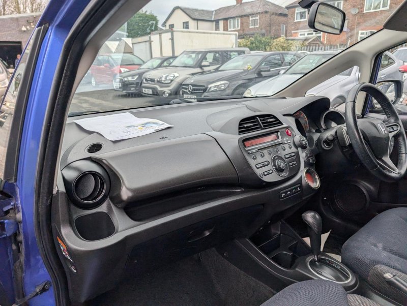 HONDA JAZZ