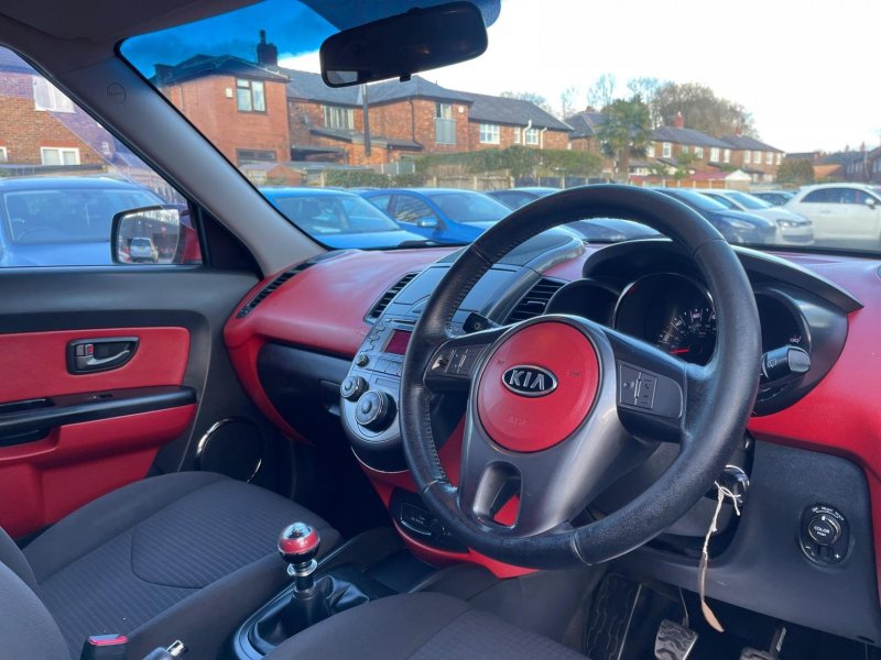 KIA SOUL