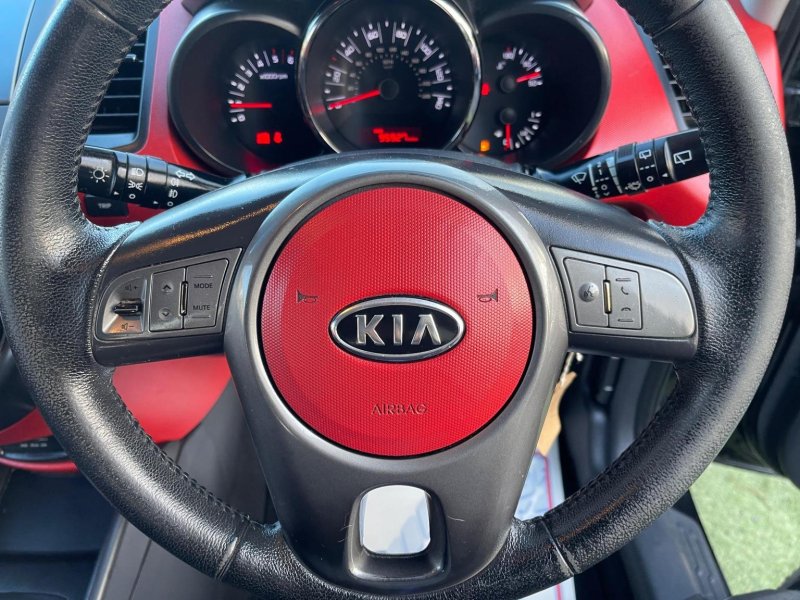 KIA SOUL