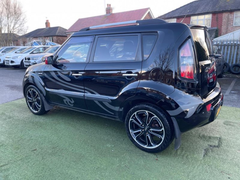 KIA SOUL