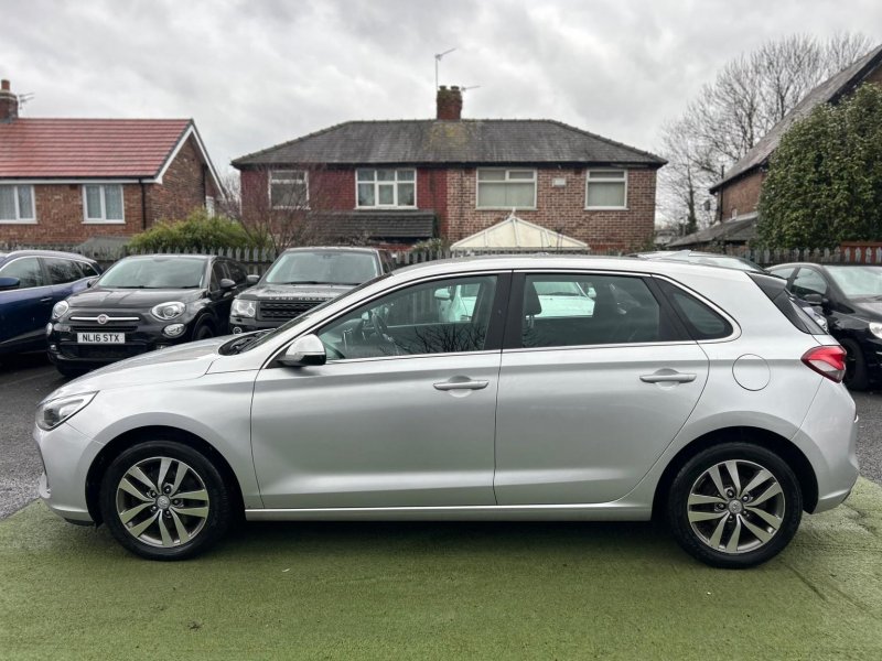 HYUNDAI I30