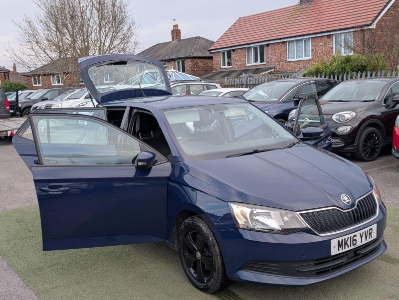 SKODA FABIA