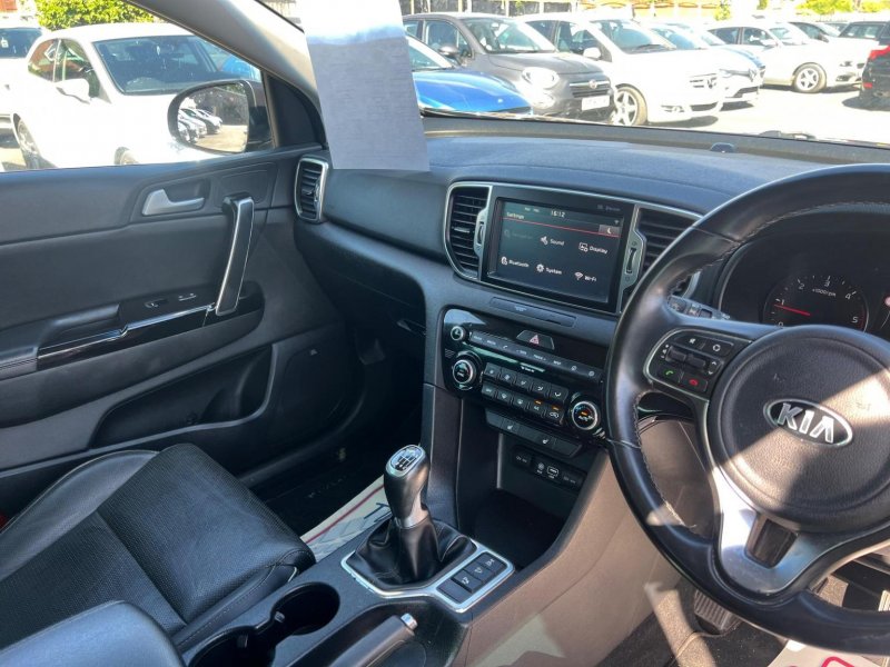 KIA SPORTAGE